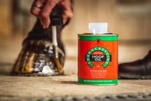 Load image into Gallery viewer, Carr & Day & Martin Cornucrescine Tea Tree Hoof Oil