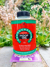 Load image into Gallery viewer, Carr & Day & Martin Cornucrescine Tea Tree Hoof Oil