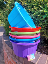 Load image into Gallery viewer, Red Gorilla Shallow Premium Bucket