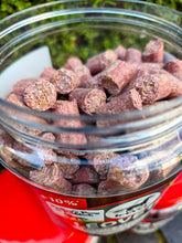 Load image into Gallery viewer, Leoveties Carrot &amp; Cold Pressed Linseed Treats