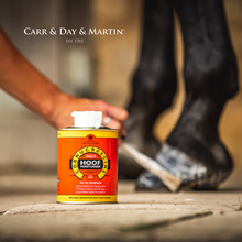 Load image into Gallery viewer, Carr &amp; Day &amp; Martin Cornucrescine Daily Hoof Moisturiser